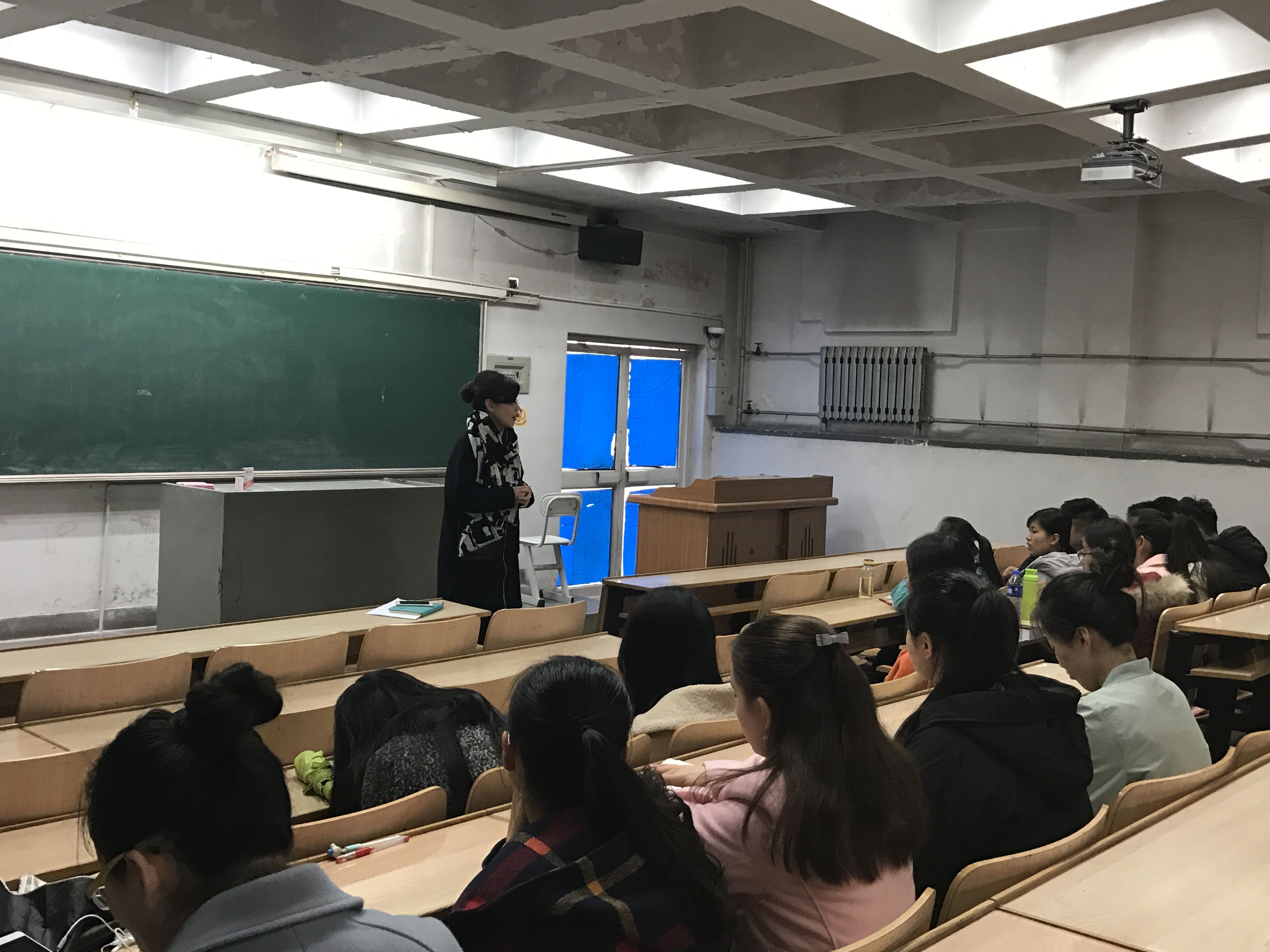            外国语学院召开双选会动员大会暨就业困难学生针对性辅导会 