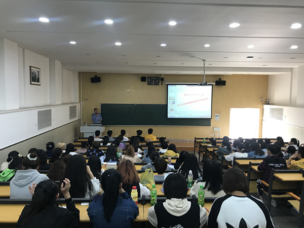 外国语学院举办新时期下电信网络诈骗犯罪的预防宣传讲座