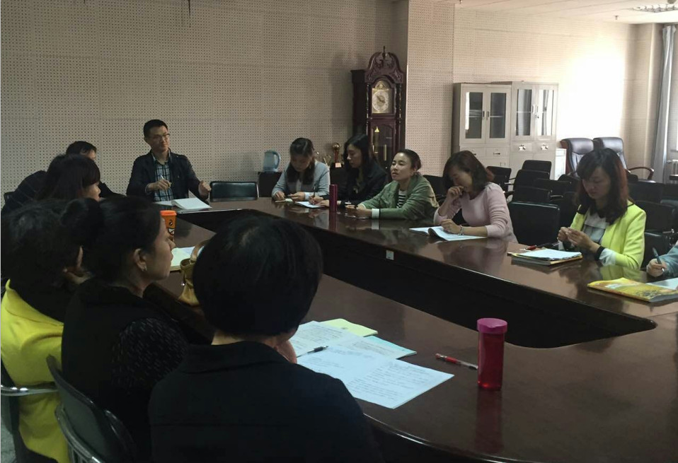            外国语学院召开新入职教师座谈会 