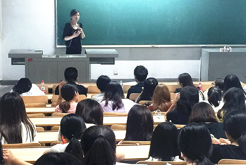            外国语学院“最后一课”为毕业生入职提前“热身” 