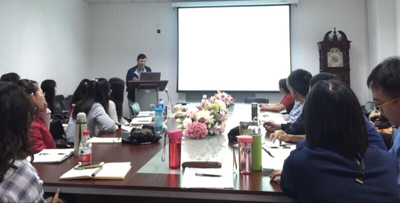            外语学院举办院长论坛 