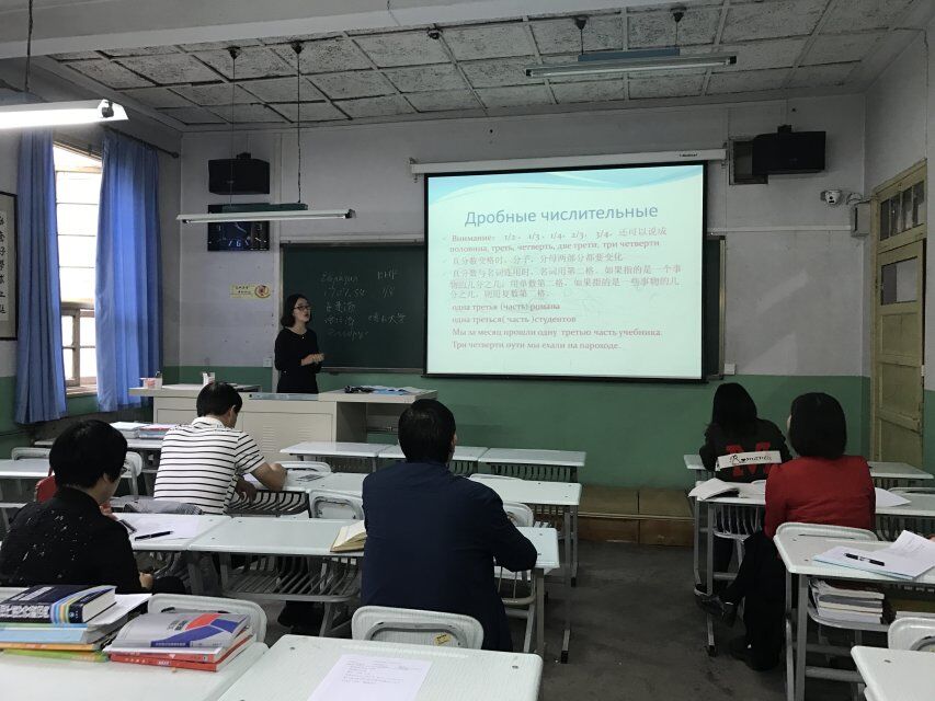            外国语学院开展“人人过好教学关”观摩活动 