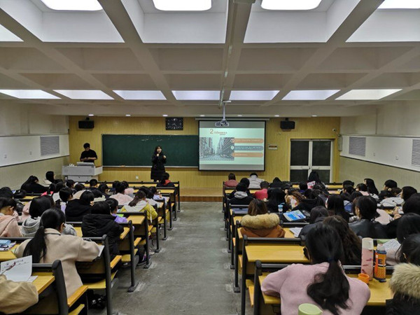           外国语学院英语本科生党支部举办大学英语四、六级考试经验交流会 