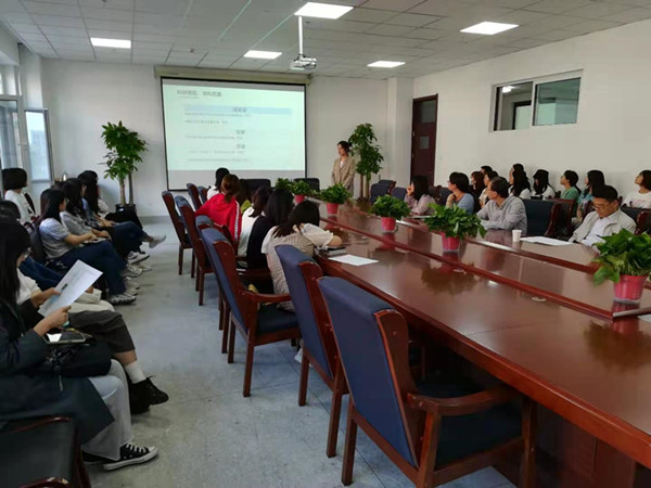 外国语学院举行2020-2021学年国家奖学金答辩会