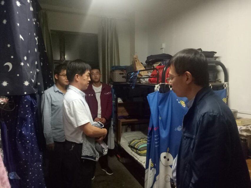            外国语学院开展新学期宿舍卫生安全大检查 