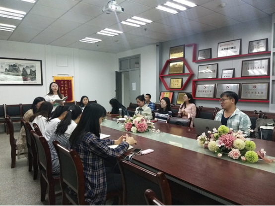 “学在研途、乐在分享”—— 外国语学院研究生会学术论坛