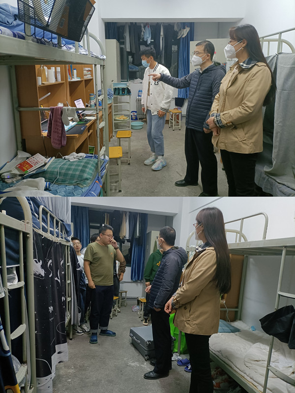 疫情防控不松懈，暖心查寝送关怀——外国语学院住校领导走访新生宿舍